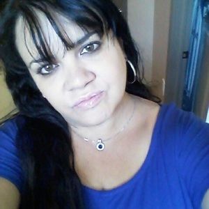 Meet your Posher, Emely